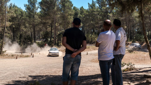 Les accompagnants profitent du spectacle